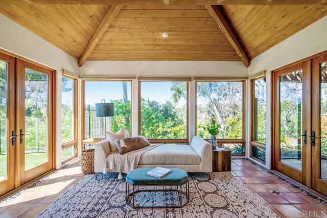 Detail Gallery Image 15 of 18 For 17140 El Mirador, Rancho Santa Fe,  CA 92067 - 5 Beds | 5/1 Baths