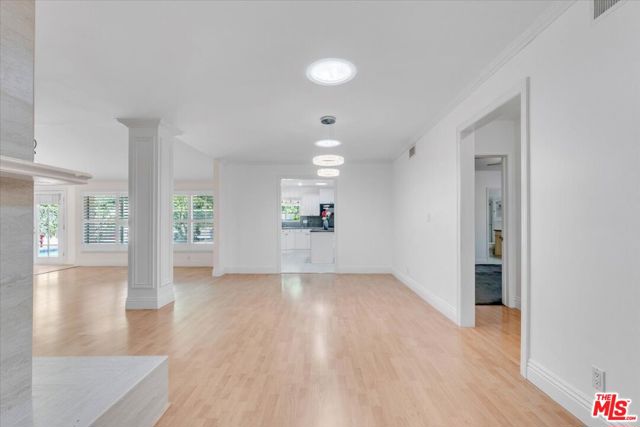 23264 Calvert Street, Woodland Hills CA: https://media.crmls.org/mediaz/6876ec1b-502d-4554-9ae5-5d969c6b9b62.jpg