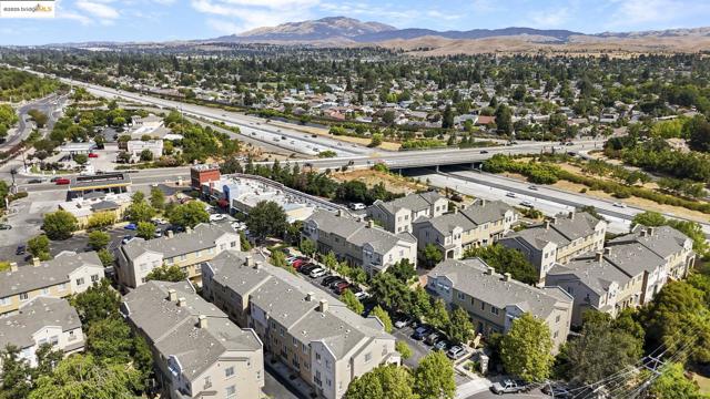 8892 Bellina Commons, Dublin CA: https://media.crmls.org/mediaz/6877e92b-ec5b-415d-83bd-caa7fafadc1a.jpg