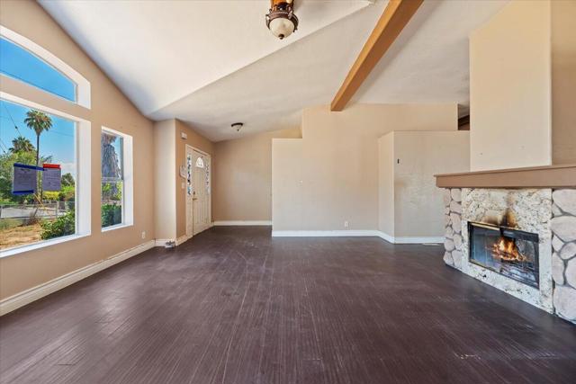 14-Living Room