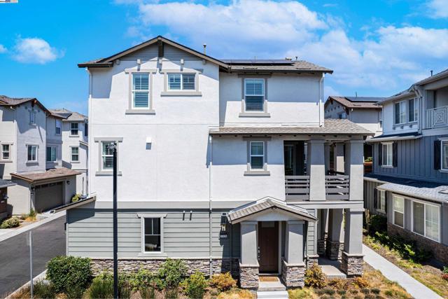 37456 Sand Drift Rd, Newark CA: https://media.crmls.org/mediaz/687b43aa-88b0-4008-95d9-4a46588e5ee7.jpg