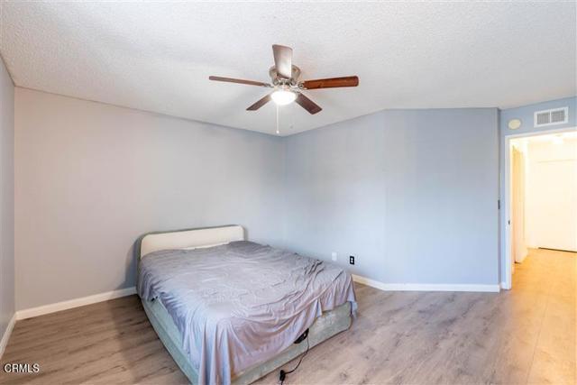 Detail Gallery Image 3 of 6 For 1501 Pisco Ln, Oxnard,  CA 93035 - 4 Beds | 2/1 Baths