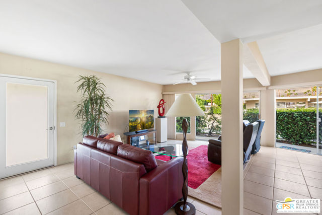 2033 E Ramon Road, Palm Springs CA: https://media.crmls.org/mediaz/687ce708-79b7-4d69-998b-6d56d1f44151.jpg