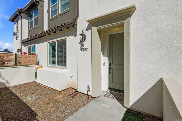 Detail Gallery Image 2 of 24 For 1307 Yannis Ct, El Cajon,  CA 92109 - 3 Beds | 2/1 Baths