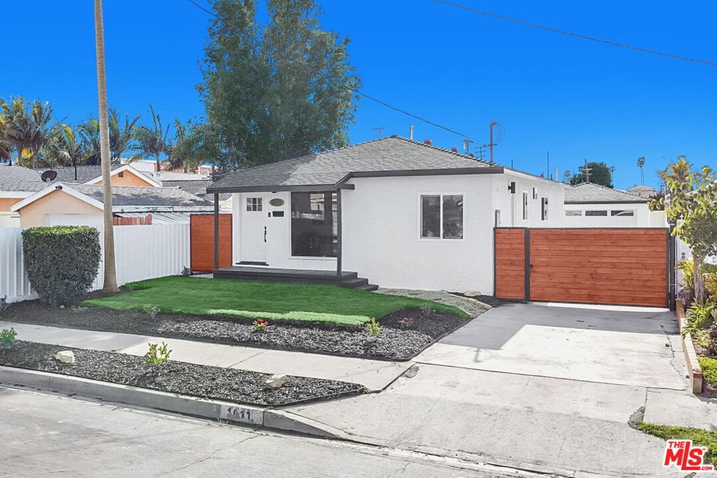 1611 N Banning Boulevard, Wilmington, CA 90744