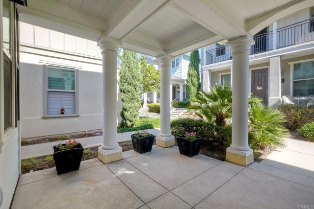 4302 Pacifica Way, Oceanside CA: https://media.crmls.org/mediaz/687f1d97-5c31-4175-bdf1-cf35e7ffe474.jpg