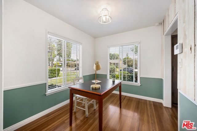 6611 Gerald Avenue, Lake Balboa CA: https://media.crmls.org/mediaz/687f6791-bd0d-495e-b733-7ad709155029.jpg