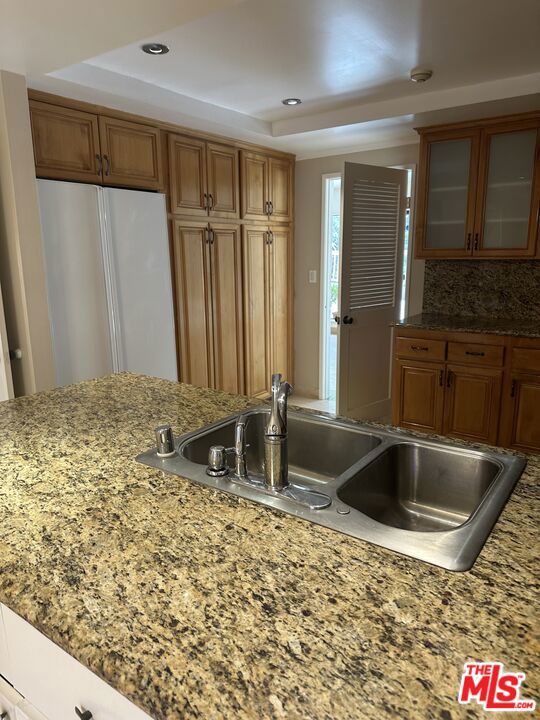 2748 Bottlebrush Drive, Los Angeles CA: https://media.crmls.org/mediaz/68805c2f-6450-4756-8c9c-61d94215e392.jpg