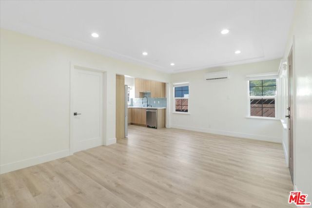 2147 N Eastern Avenue, Los Angeles CA: https://media.crmls.org/mediaz/68806259-74fc-401c-9472-0ff13efa3af6.jpg