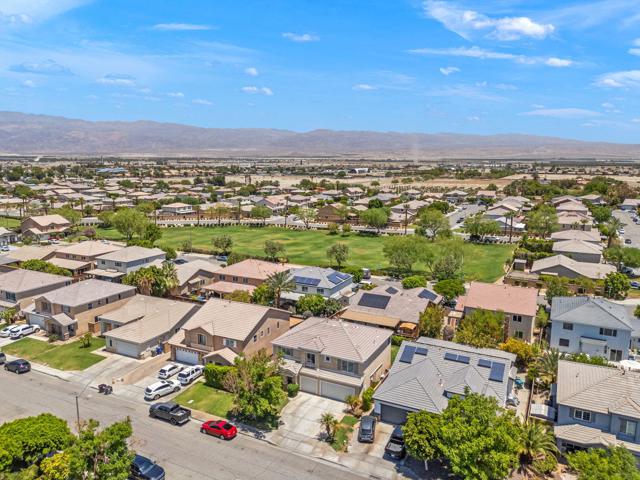 48596 Charlton Peak Street, Coachella CA: https://media.crmls.org/mediaz/68813ae8-fb3c-4098-875f-cd7f70bf2d1e.jpg