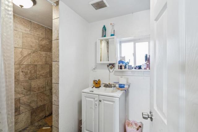 229 Elm Street, Watsonville CA: https://media.crmls.org/mediaz/68827fd6-7863-43cf-a25c-766ee03fe5f3.jpg