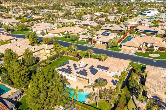 14 Collegiate Circle, Rancho Mirage CA: https://media.crmls.org/mediaz/6883645e-b137-4069-8a2c-8c9df4924a26.jpg