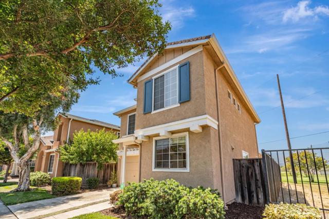 1517 Hermocilla Way, San Jose CA: https://media.crmls.org/mediaz/688381a5-e040-415c-89fc-22fb3bfaa8b9.jpg
