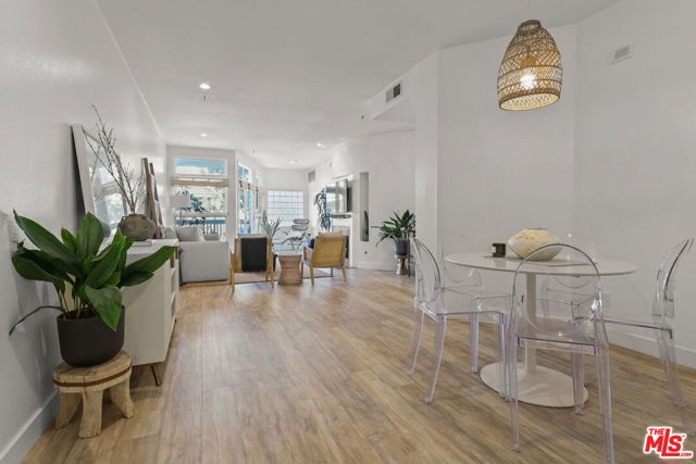 2 Bed Home for Sale in Santa Monica, California