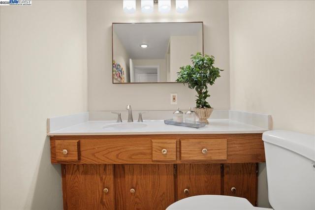 7551 Buckeye Pl, Newark CA: https://media.crmls.org/mediaz/6884e1bd-b89a-4a92-afaa-df4a663aeb98.jpg