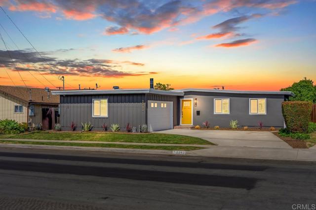 2263 Finch Lane, San Diego CA: https://media.crmls.org/mediaz/6884f680-3ea7-4928-843d-3b818e42ce73.jpg