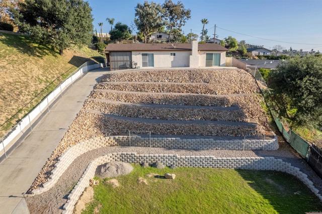 Detail Gallery Image 12 of 60 For 8366 Sunview Drive, El Cajon,  CA 92021 - 3 Beds | 2 Baths