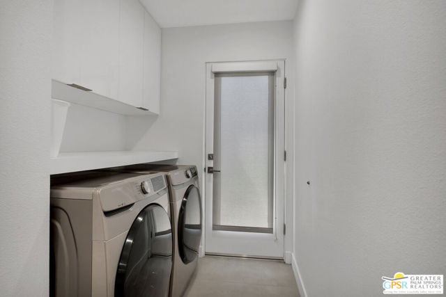 2566 S Calle Palo Fierro, Palm Springs CA: https://media.crmls.org/mediaz/68853d23-ef0f-4e85-af2d-84f8ea941c11.jpg