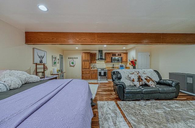 6640 Kim Ann Lane, Salinas CA: https://media.crmls.org/mediaz/68854f4d-219a-49f7-9f5b-ee16605503b4.jpg