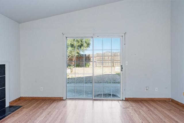 827 Terraza Street, Soledad CA: https://media.crmls.org/mediaz/688552d0-8d3f-46db-91fd-d5f0e770ba36.jpg