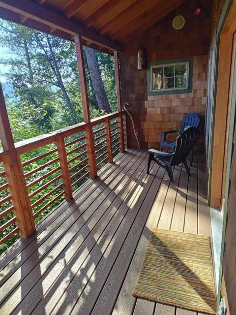 750 El Solyo Heights Drive, Felton CA: https://media.crmls.org/mediaz/68855899-5632-491c-83ed-bcc8495febfd.jpg
