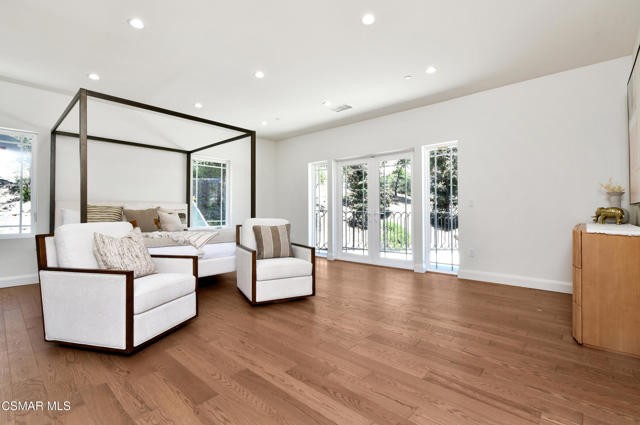29677 Mulholland Highway, Agoura Hills CA: https://media.crmls.org/mediaz/68855cf5-8500-461d-9fae-f8e93119f4d6.jpg
