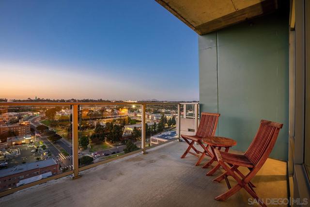 1080 Park Blvd, San Diego CA: https://media.crmls.org/mediaz/68859ac2-3fc4-498c-bac1-ded8cbdd632e.jpg