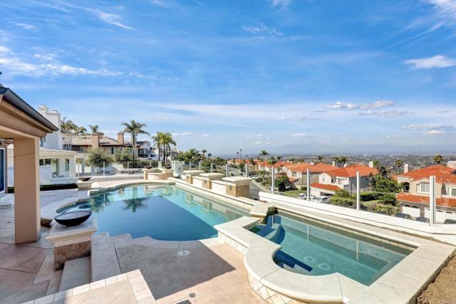 36 Coronado Pointe, Laguna Niguel CA: https://media.crmls.org/mediaz/6885e00f-805a-461f-a6ce-e9a928693653.jpg