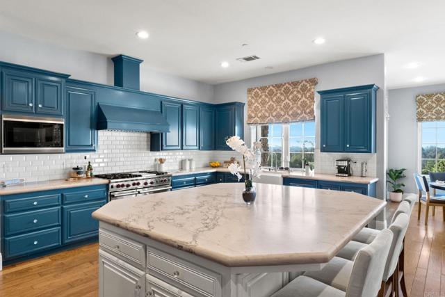 3401 Adams Run, Encinitas CA: https://media.crmls.org/mediaz/68862aaa-a3f7-4287-8225-a14ffb85be69.jpg