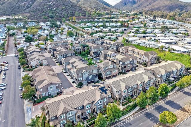 1801 Clare Ln, San Diego CA: https://media.crmls.org/mediaz/68862b6c-fa9d-4c63-a956-99e3af0a6315.jpg