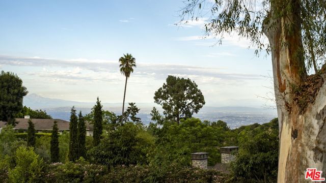 5 Caballeros Road, Rolling Hills, California 90274, 2 Bedrooms Bedrooms, ,3 BathroomsBathrooms,Residential,Sold,Caballeros,25585033