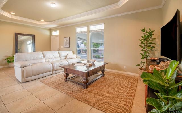 6508 Friendly Place, Carlsbad CA: https://media.crmls.org/mediaz/6887cff8-f0a0-45b6-9050-273da51b2fe4.jpg