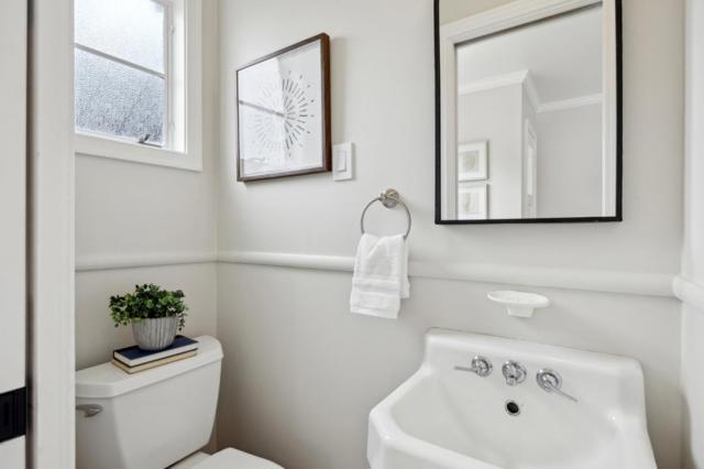 29 Baytree Way, San Mateo CA: https://media.crmls.org/mediaz/6887f86d-99f2-420d-b002-f1487d267408.jpg