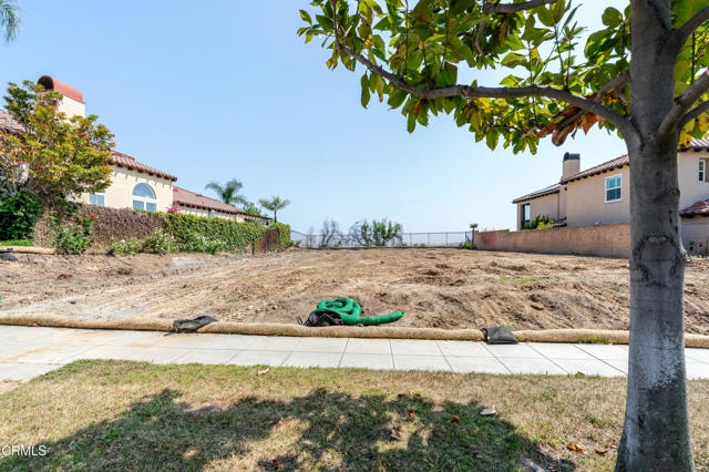 Detail Gallery Image 2 of 13 For 3903 Lilac Canyon Ln, Altadena,  CA 91001 - – Beds | – Baths