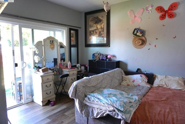 Image 33 of 41 For 2327 Avenue 133rd