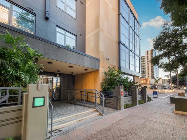 1325 Pacific Hwy, San Diego CA: https://media.crmls.org/mediaz/688bbff6-000c-482d-8a6b-3ee5aaaebde3.jpg