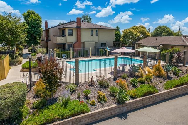 9228 Mast Blvd, Santee CA: https://media.crmls.org/mediaz/688bd48a-e69e-4813-b372-2ea2955ae43b.jpg