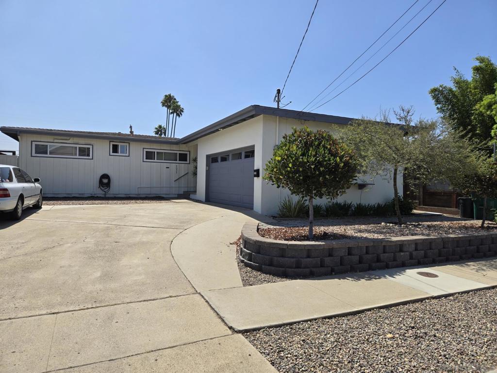 3053 Greyling Dr