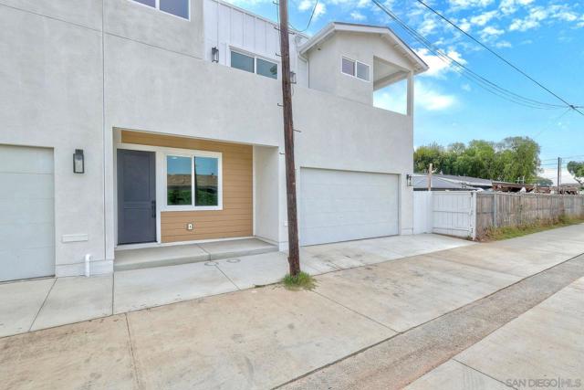 962 Florence St, Imperial Beach CA: https://media.crmls.org/mediaz/688cc886-fcda-4608-bb42-f6a95a849c2d.jpg