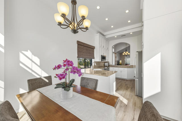 110 Celano Circle, Palm Desert CA: https://media.crmls.org/mediaz/688cc90a-65c9-4073-8e04-9909cde92873.jpg