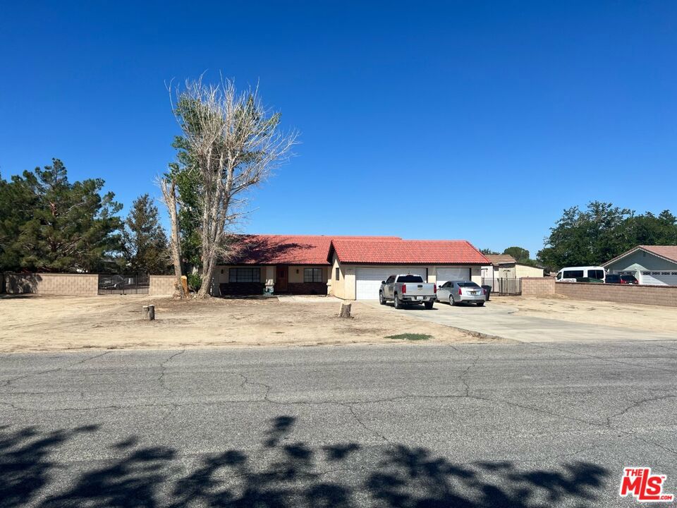 43627 Ryckebosch Lane, Lancaster, CA 93535