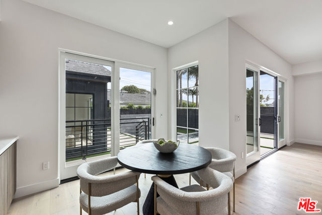 908 Rosecrans Avenue, Manhattan Beach CA: https://media.crmls.org/mediaz/688d8be3-9302-4f8a-9ff5-a9e5ac3076b5.jpg