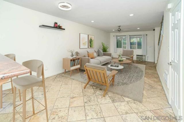 9860 Dale Ave, Spring Valley CA: https://media.crmls.org/mediaz/688da282-6d41-40a4-9701-2b7b01a378f2.jpg