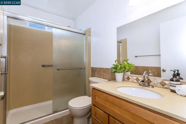 1769 Redwood Rd, Hercules CA: https://media.crmls.org/mediaz/688e9489-fef9-4481-84bc-9340634daded.jpg