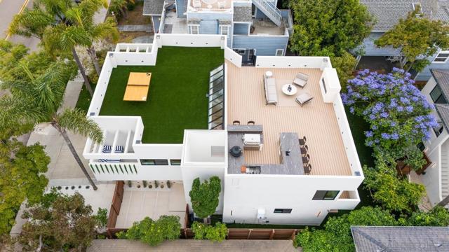 7372 76 Fay Ave, La Jolla CA: https://media.crmls.org/mediaz/688f10b4-0563-490c-a488-d0f71614ebed.jpg