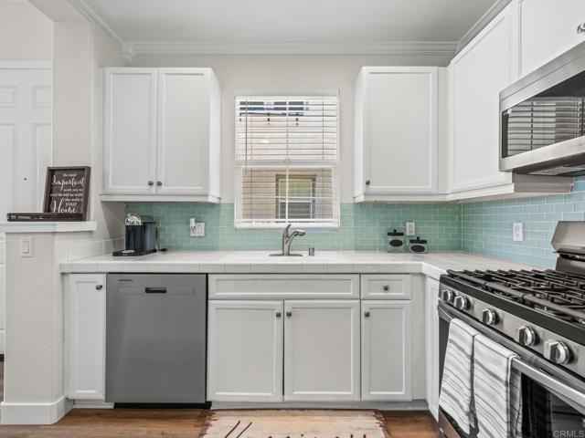 Detail Gallery Image 13 of 44 For 780 Anchor Cove, San Diego,  CA 92154 - 2 Beds | 2 Baths