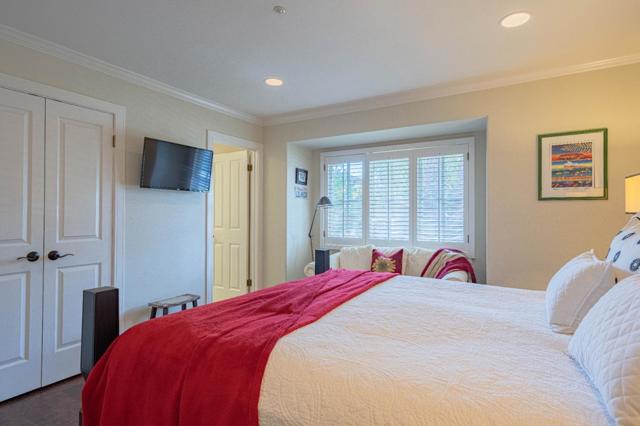 25547 Meadowview Circle,  CA: https://media.crmls.org/mediaz/688f4d69-cdfe-4288-9ccc-a226d1c02d5d.jpg