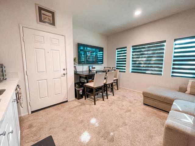 Image 40 of 48 For 44644 Melkesian Boulevard