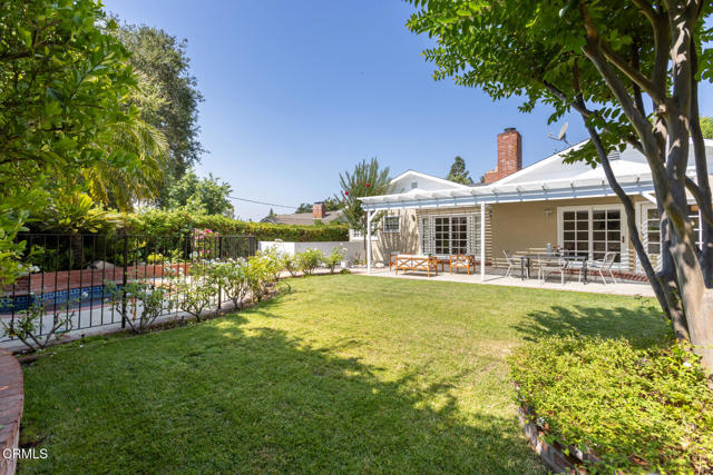 4650 Encinas Drive, La Canada Flintridge CA: https://media.crmls.org/mediaz/6890ab96-ff5b-4f1f-8f34-54cb1a6d02bf.jpg