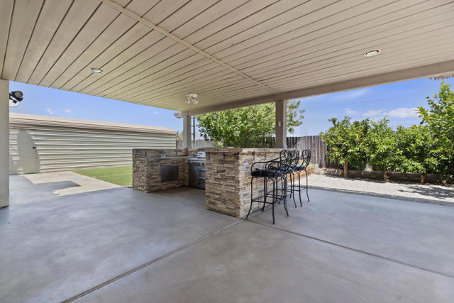 31292 Via Ventana, Thousand Palms CA: https://media.crmls.org/mediaz/6890f912-abed-410c-a22c-e0c41de1e401.jpg